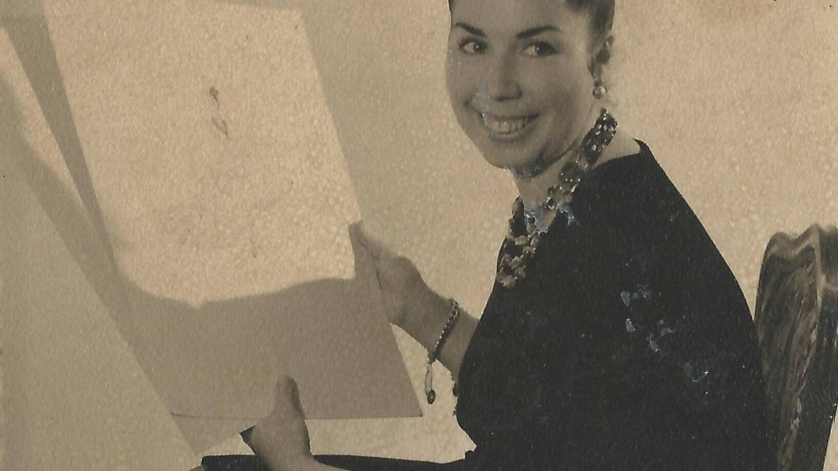 Muere Lina, la diseñadora que vistió a Grace Kelly, la reina Sofía y la hija de Tom Cruise 