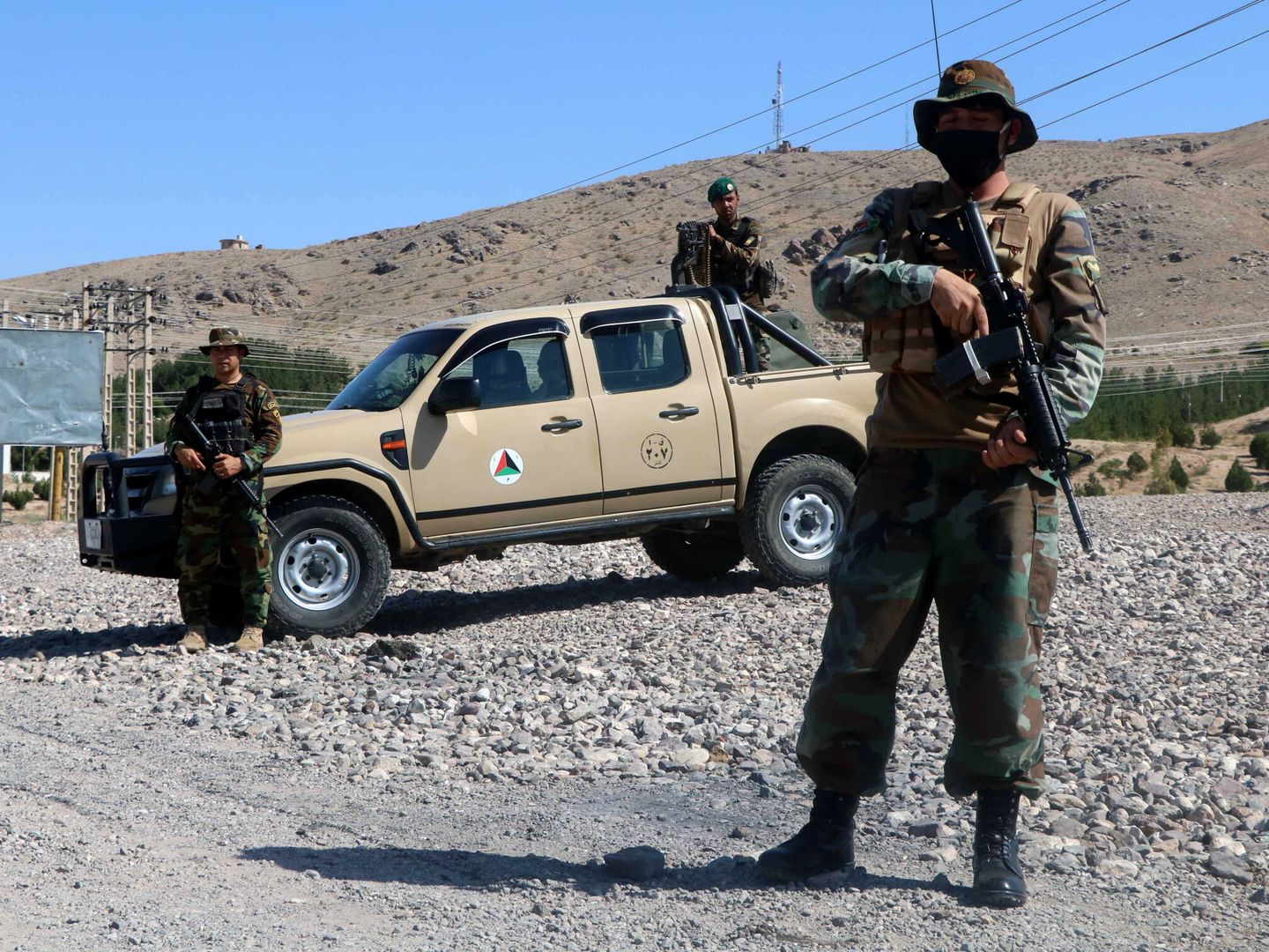 Soldados del Ejército afgano (ANA) este julio. (EFE)