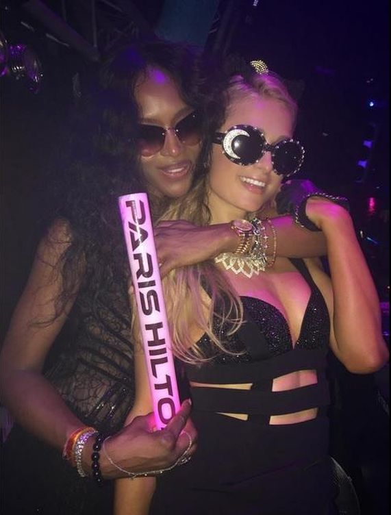 Foto: Paris Hilton y Naimi Campbell, juntas de fiesta (Instagram)
