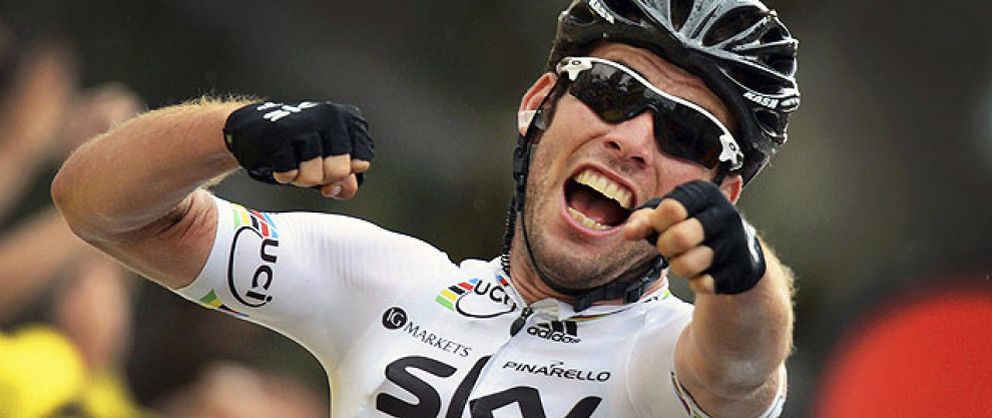 Foto: El ciclista Mark Cavendish sufre un accidente mientras entrenaba en Italia