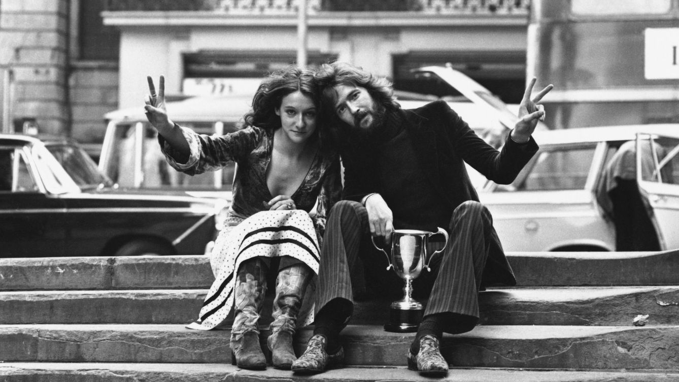 Foto: Alice Ormsby-Gore y Eric Clapton, fotografiados en septiembre de 1969. (Corbis)