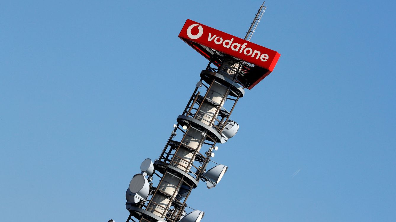 Foto: Una antena de telefonia de Vodafone. Foto: REUTERS Fabrizio Bensch 