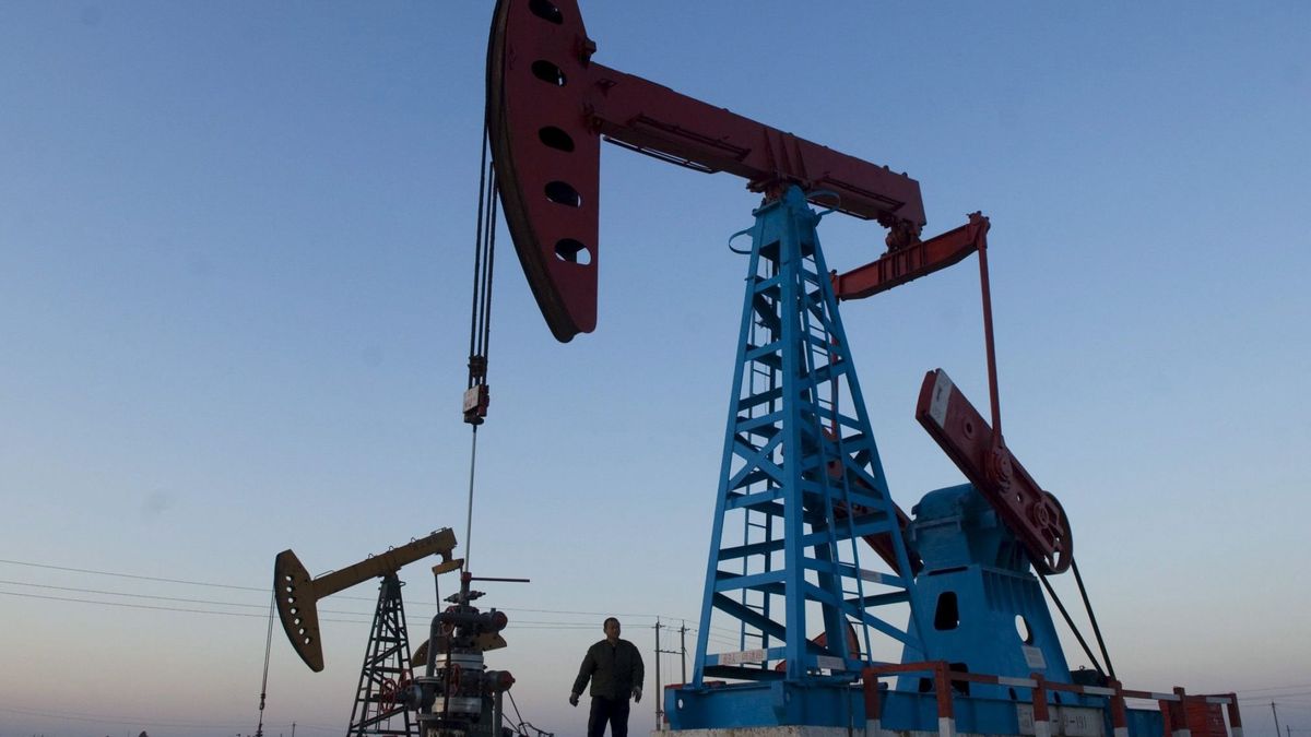 China contrarresta el fiasco de la OPEP y catapulta al crudo a máximos de julio 