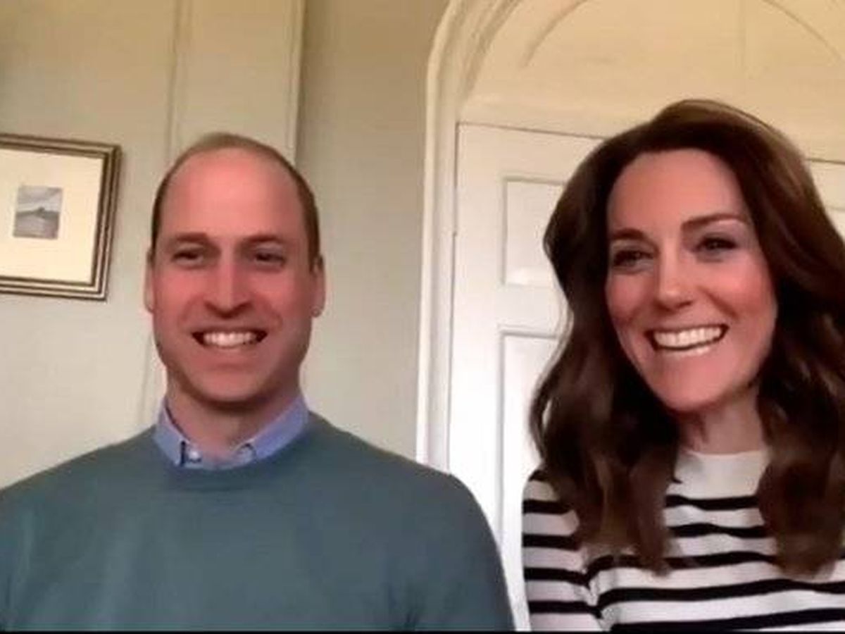 Foto: Los duques de Cambridge, durante una videollamada. (Kensington Palace)
