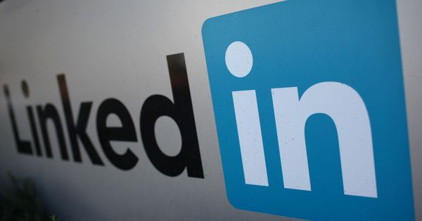 Foto: ¿Buscas tu primer empleo en LinkedIn? Sigue estos consejos para conseguirlo (REUTERS)