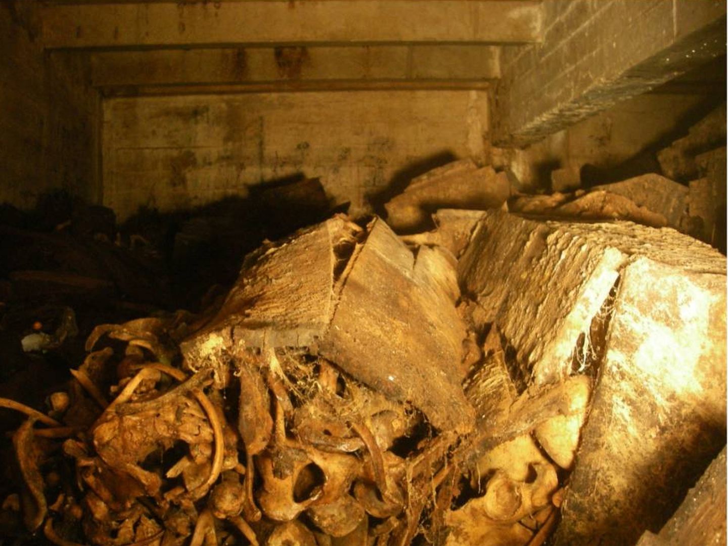 Restos del columbario en el Valle de los Caídos donde se encuentran los cuatro cadáveres.
