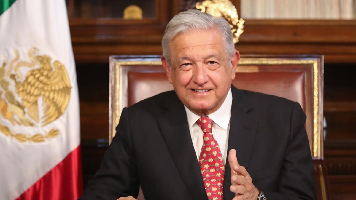 López Obrador arrasa en la consulta sobre su continuidad, pero con una participación mínima