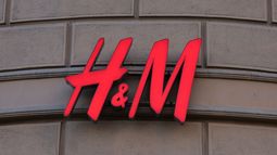 H&M ya no podrá registrar los bolsos y taquillas de los empleados de sus tiendas
