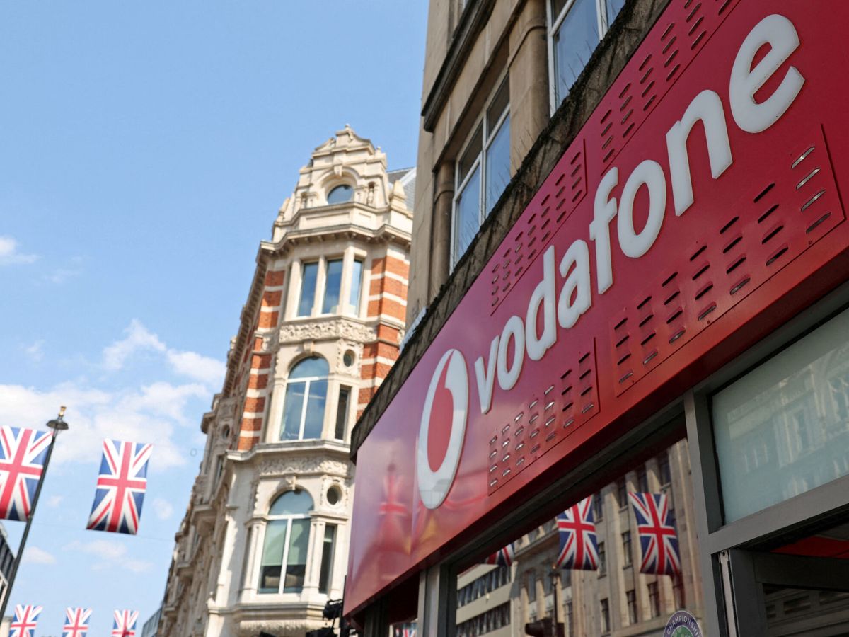 Foto: Rótulo de Vodafone en Londres. (Reuters/Toby Melville)