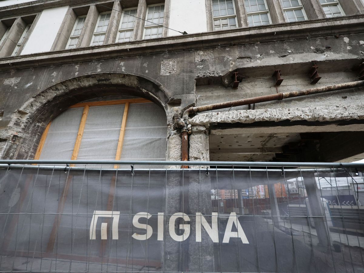 Foto: Edificio en Múnich de Signa, una de las inmobiliarias europeas en problemas. (Reuters/Wolfgag Rattay)