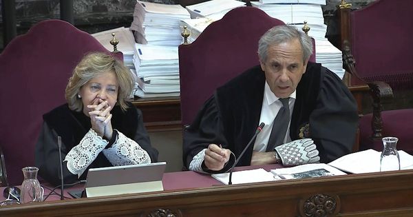Foto: Imagen tomada de la señal institucional de Tribunal Supremo de los fiscales Consuelo Madrigal y Jaime Moreno. (EFE)