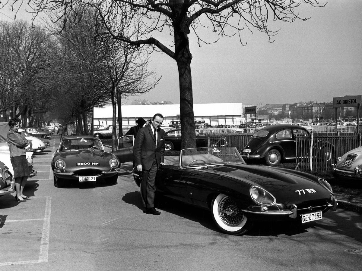 Foto: Llegada de los dos modelos originales a las proximidades del Salón de Ginebra en 1961.