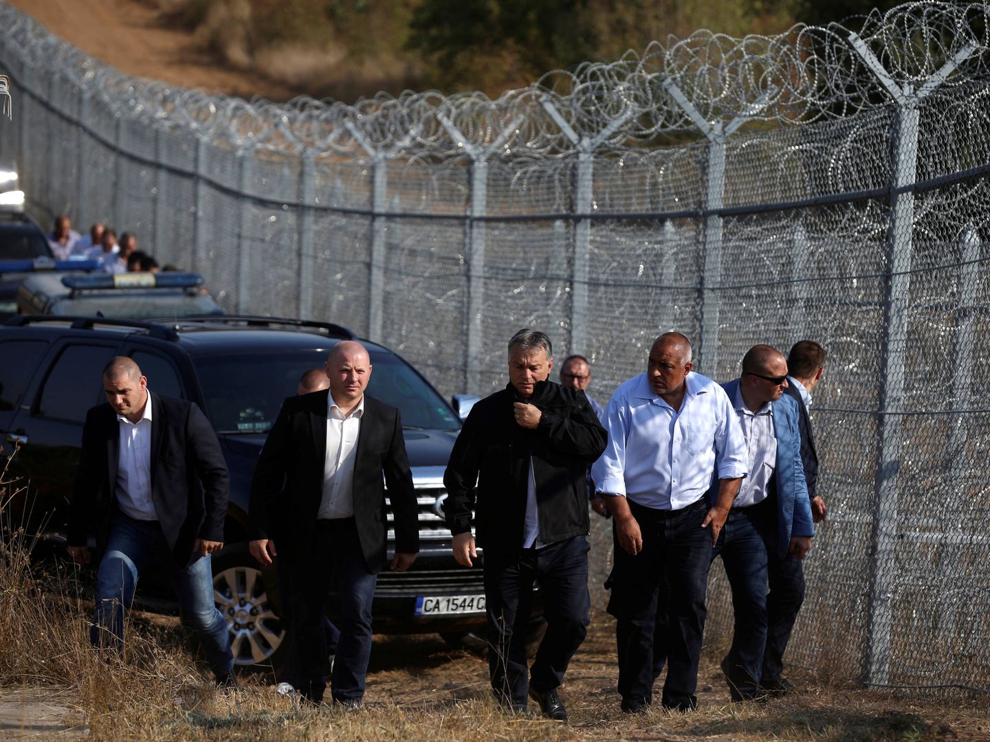 Viktor Orban, primer ministro de Hungría,  durante una inspección de la valla fronteriza en Bulgaria, cerca de Lesovo, el 14 de septiembre de 2016 (Reuters). 