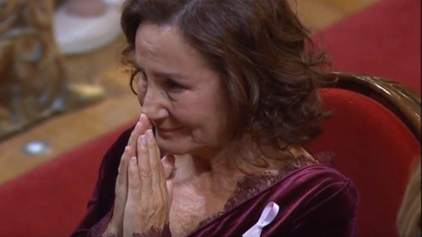 Paloma Rocasolano, emocionada escuchando a la princesa Leonor en 2019. (TVE)