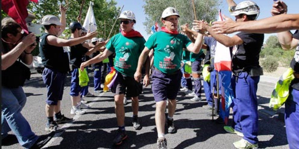 Foto: La 'Marcha Negra' llega a la Puerta del Sol con gritos de apoyo a los mineros