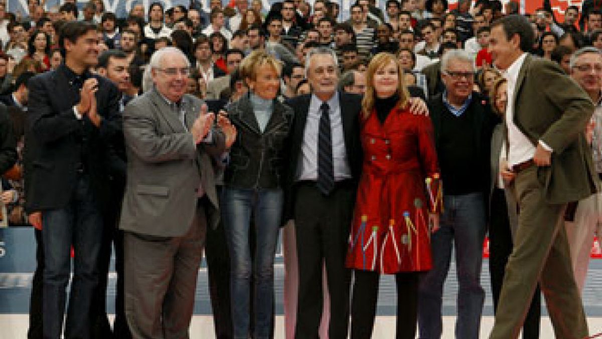 'El País' se mofa de la 'fiesta' de Zapatero