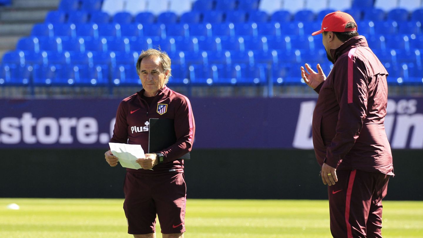 Burgos y Ortega, en un entrenamiento del Atleti. (EFE/Chema Moya)
