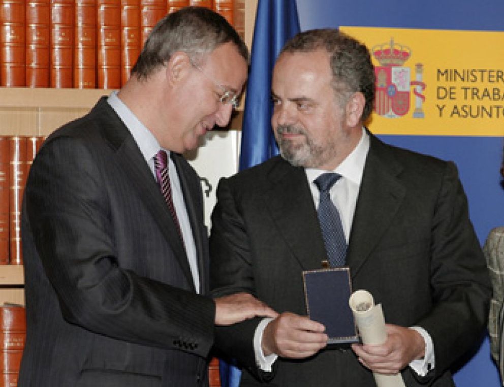 Foto: Polanco recibe la Medalla del Trabajo a título póstumo