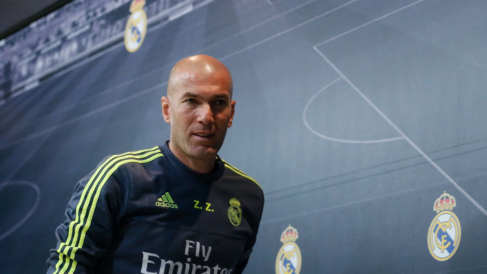 Foto: El entrenador del Real Madrid, Zinedine Zidane, en rueda de prensa (Efe).
