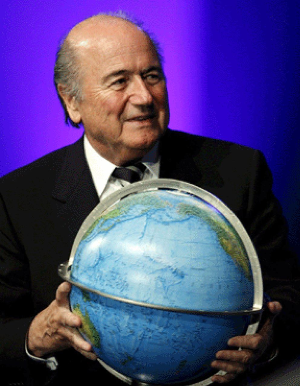 Foto: Blatter es reelegido, sin oposición, a sus 71 años