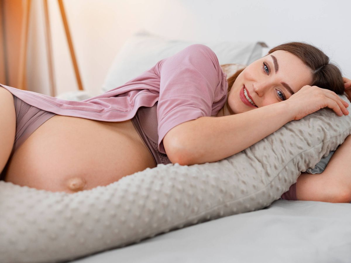 😴 Cojines de embarazo y lactancia: cuál comprar y cómo usarlo