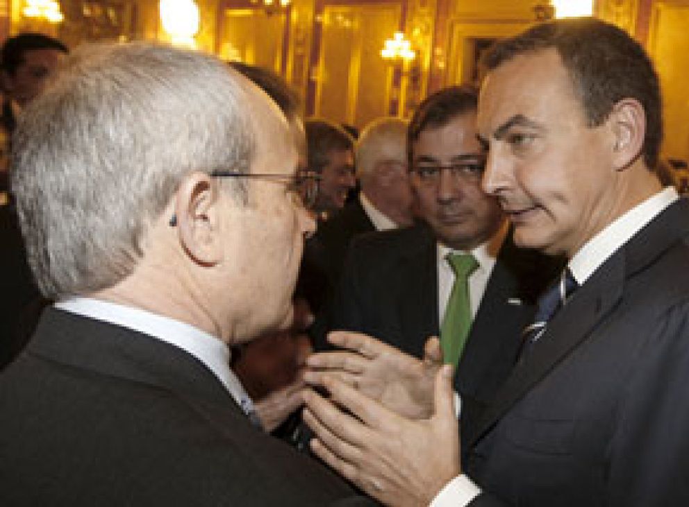 Foto: El Gobierno no descarta una reunión Zapatero-Montilla para desbloquear la financiación catalana