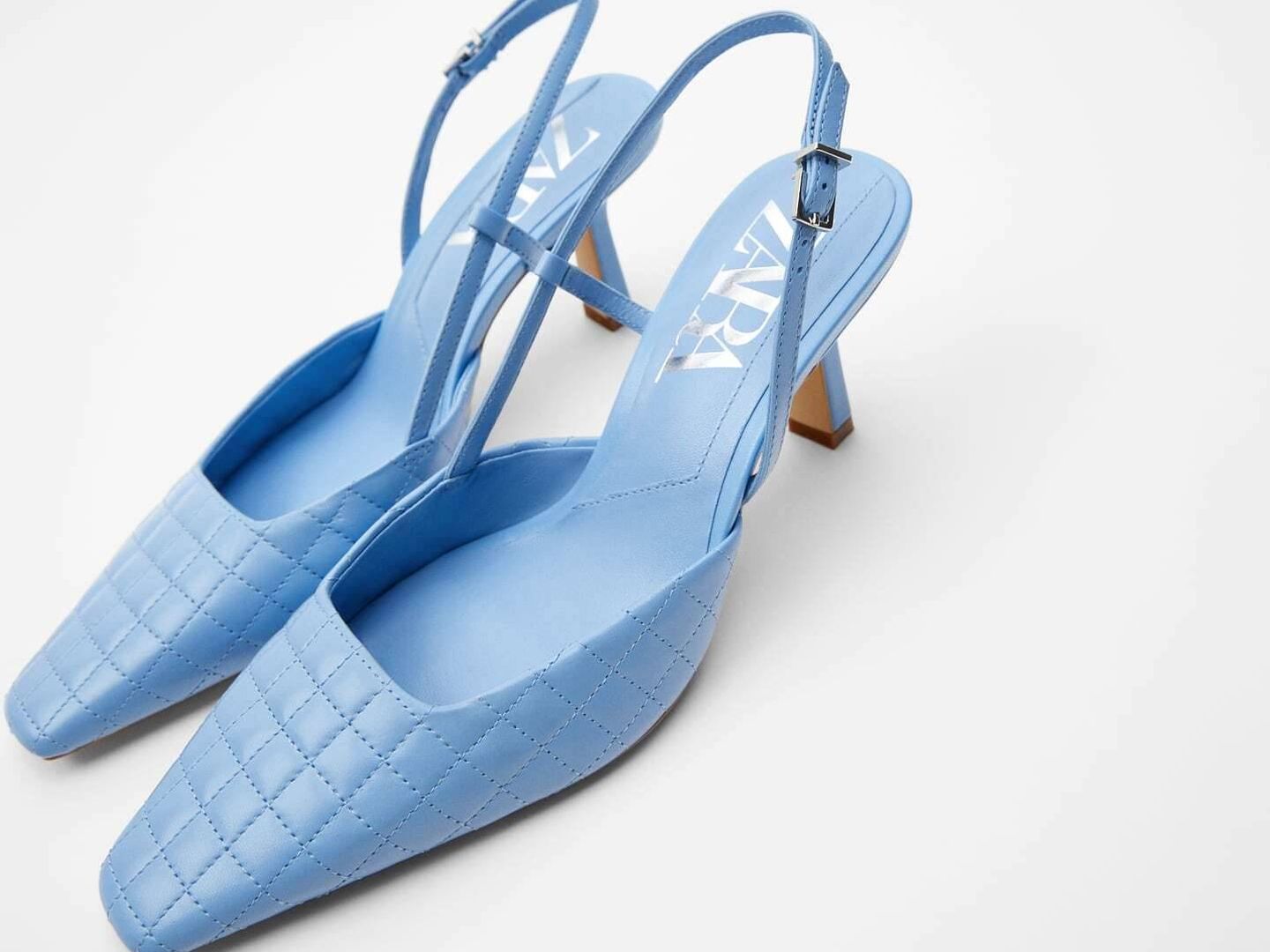 Zapatos de tacón de Zara. (Cortesía)