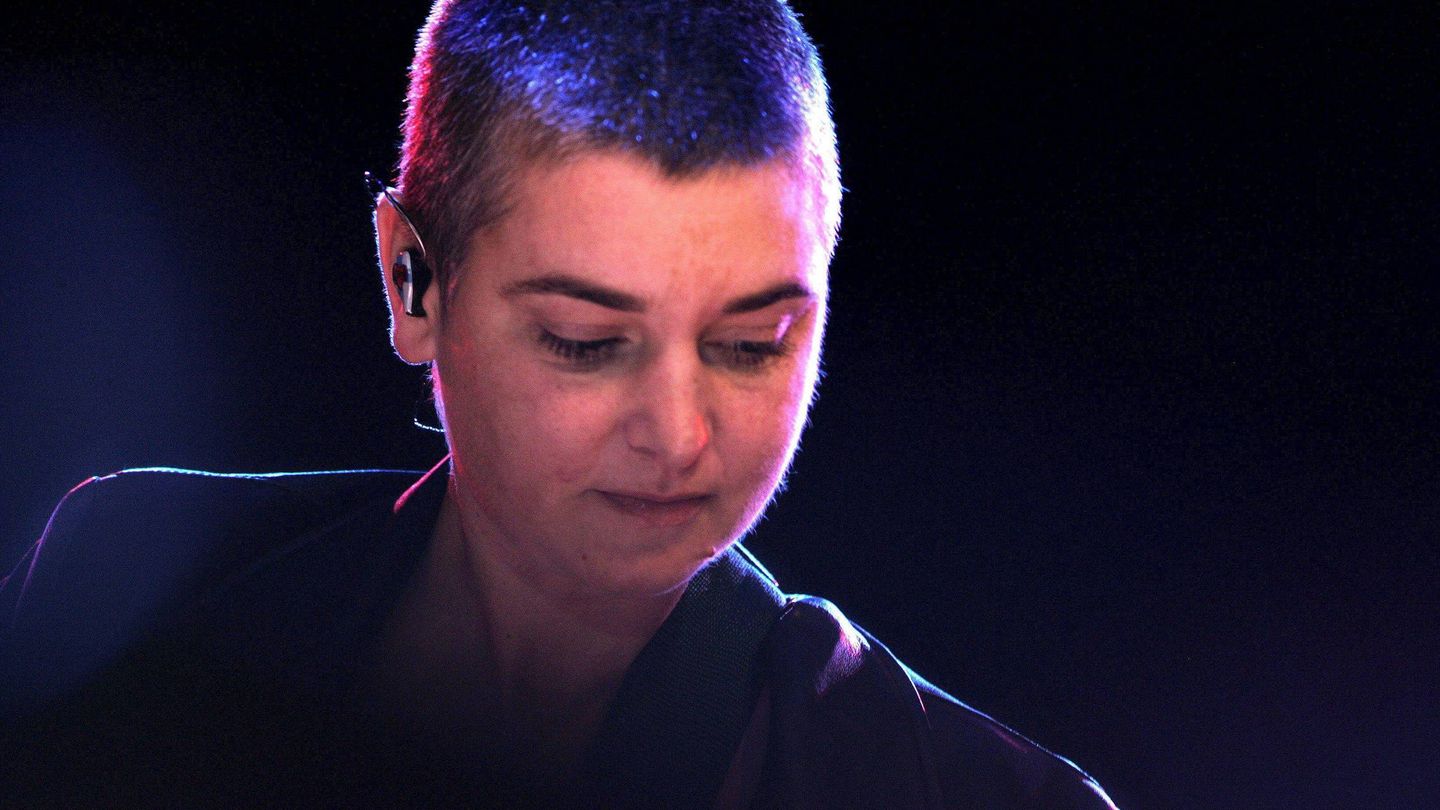 Sinéad O'Connor, durante una actuación en el Globaltica World Culture Festival de Polonia. (EFE/Foto: Adam Warzawa)