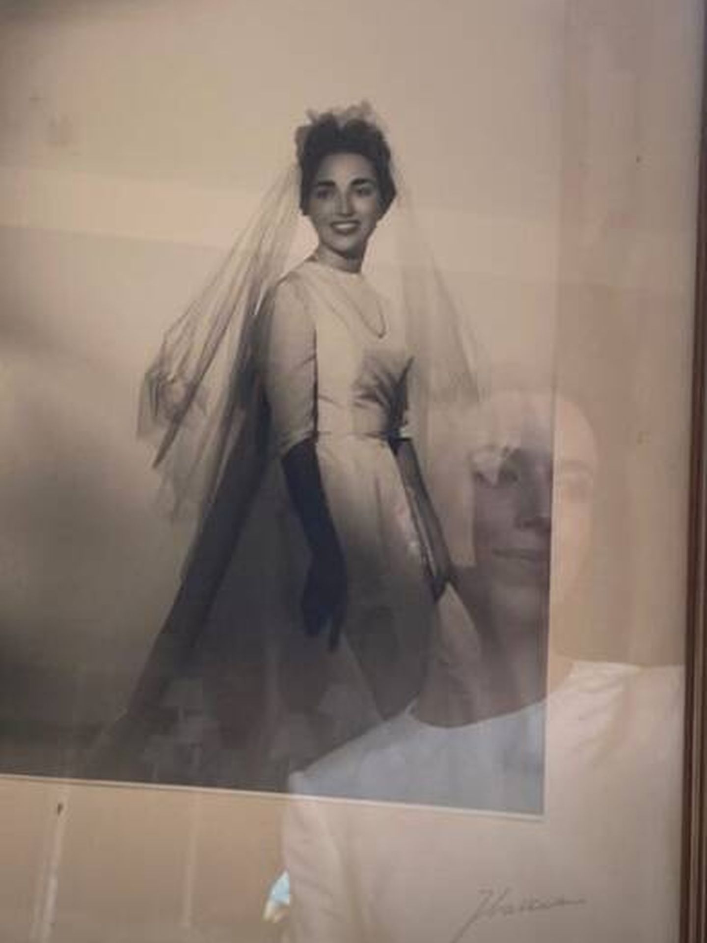 El vestido de novia de la abuela de Laura Corsini. (IG)