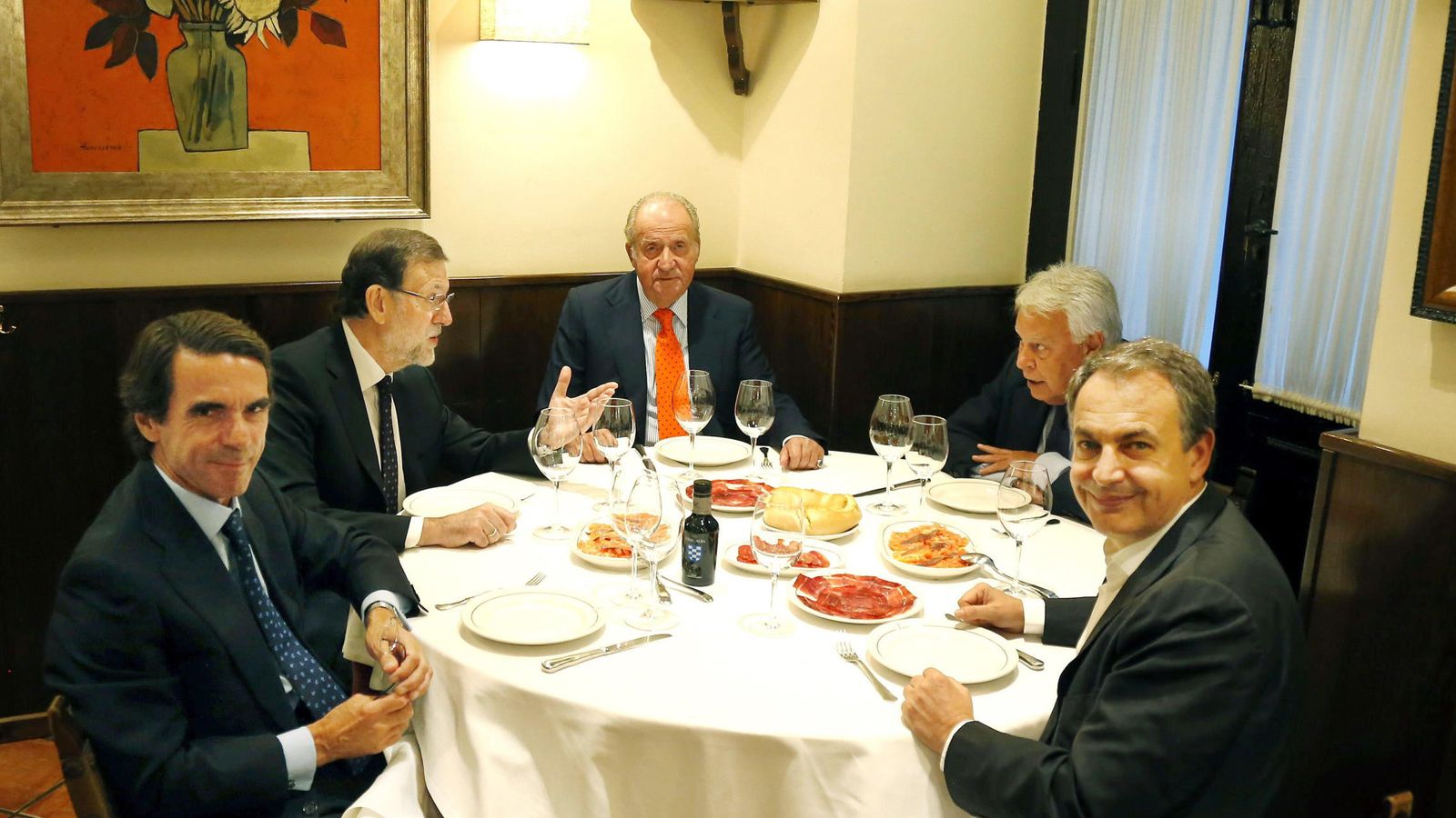Foto: Aznar, Rajoy, Don Juan Carlos, Felipe González y Zapatero. (EFE)