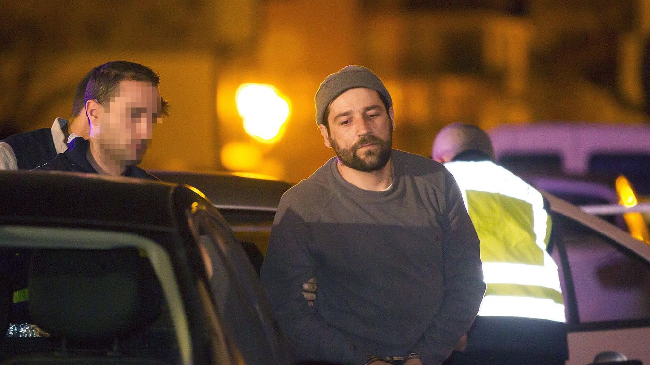 Foto: El condenado, Daniel Pérez, tenía 37 años cuando decidió empotrar su vehículo contra la sede del PP el 19 de diciembre de 2014. (EFE)