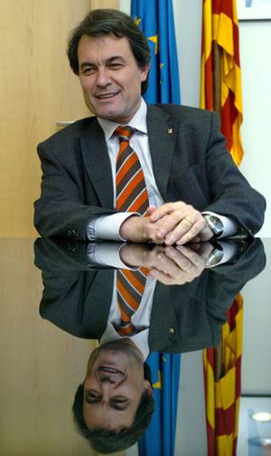 El PSC ofrece a ERC la presidencia de Caixa de Girona a cambio de desalojar a CiU de la Diputación