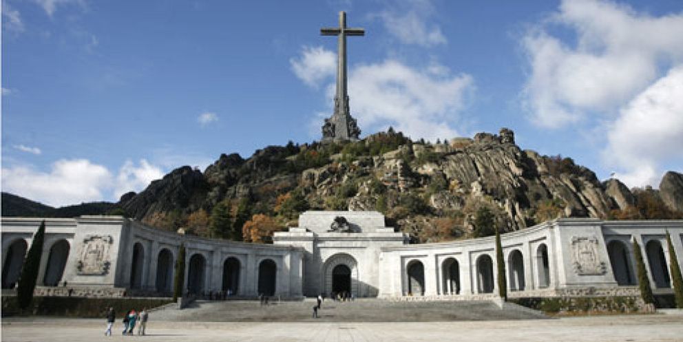 Foto: Rajoy heredará la ‘patata caliente’ de los restos de Franco en el Valle de los Caídos
