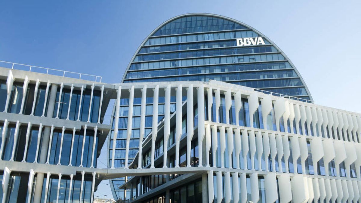 BBVA (15,85%) y Sabadell (23,7%) se disparan en bolsa ante una posible fusión