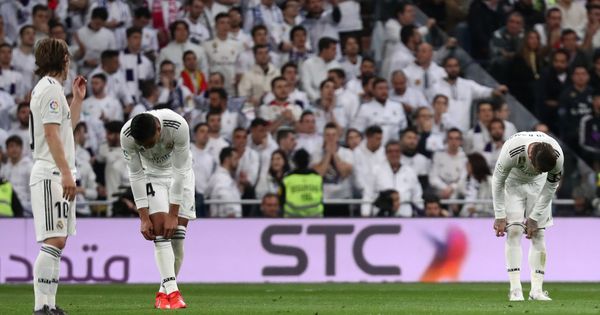 Foto: Dos derrotas consecutivas ante el eterno rival han hecho mucho daño al Real Madrid. (Reuters)