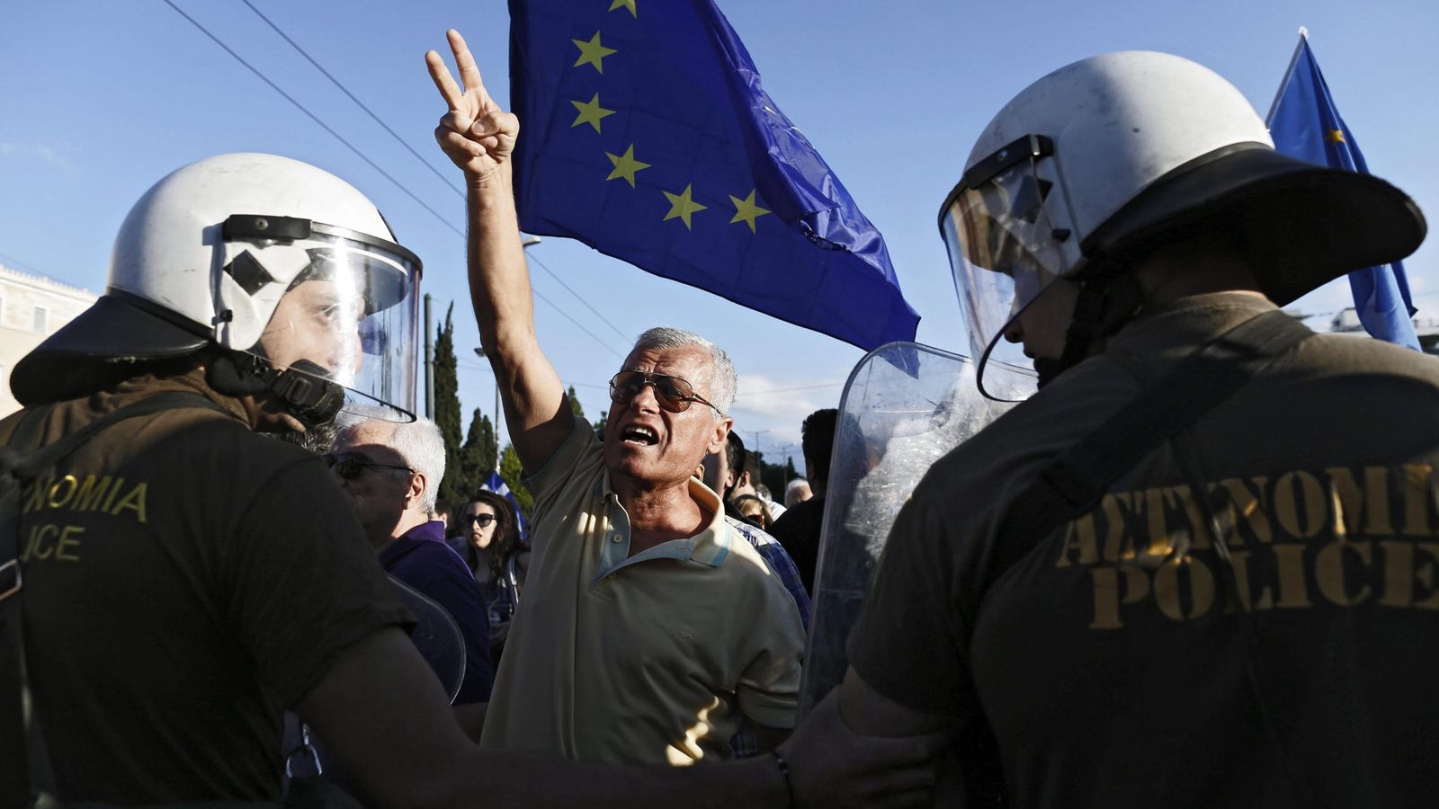 Foto: Imagen de una manifestación proeuropea en Atenas esta misma semana. (EFE)