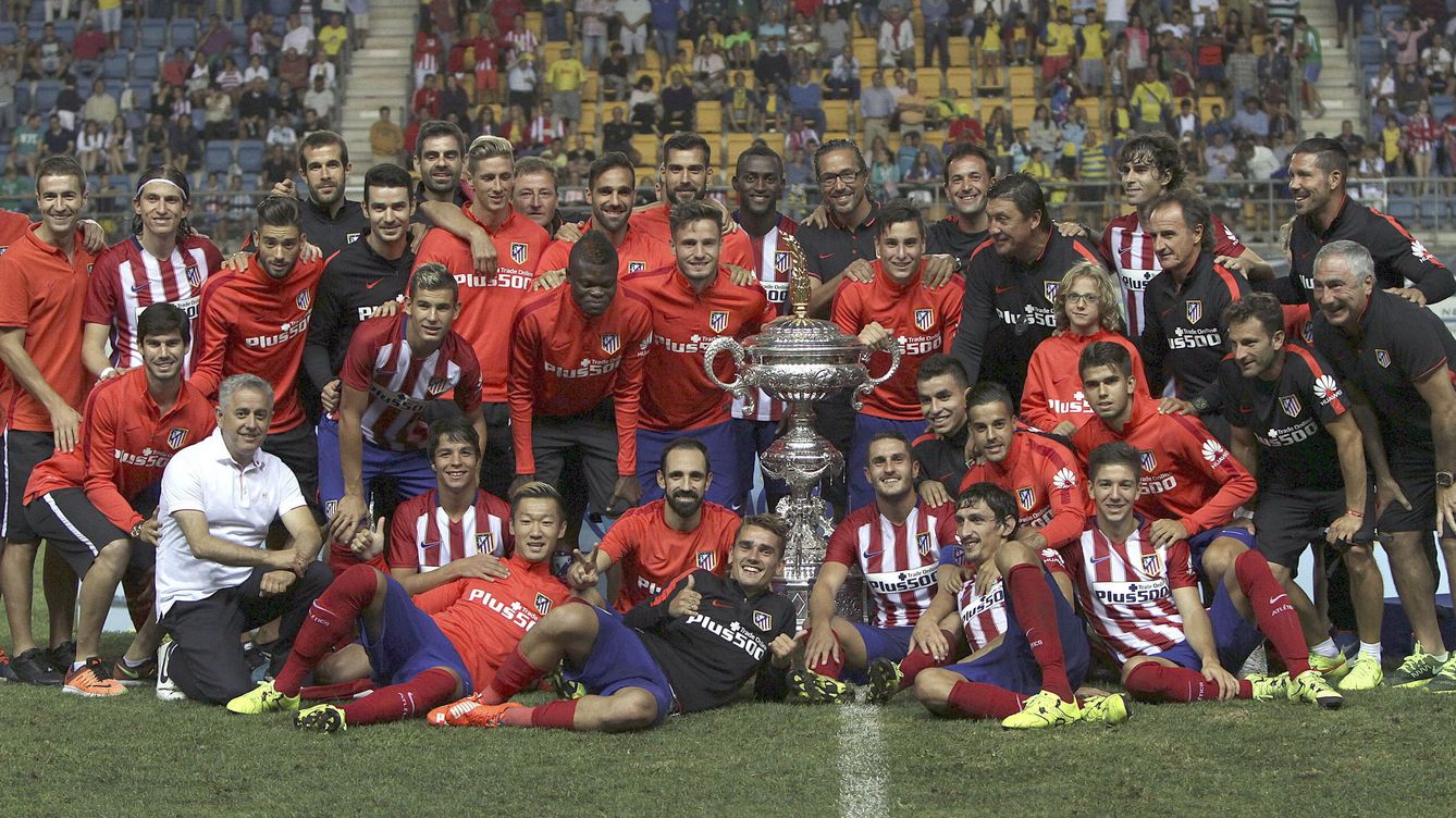 Foto: El Trofeo Carranza vuelve a ser del Atlético (EFE).