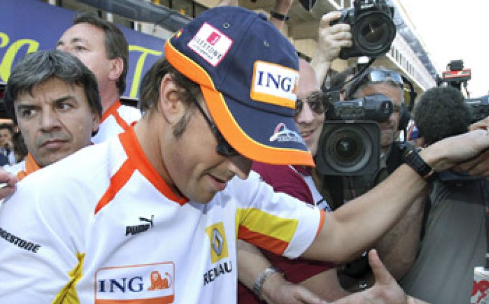 Foto: Alonso, contento con el quinto puesto y la suerte
