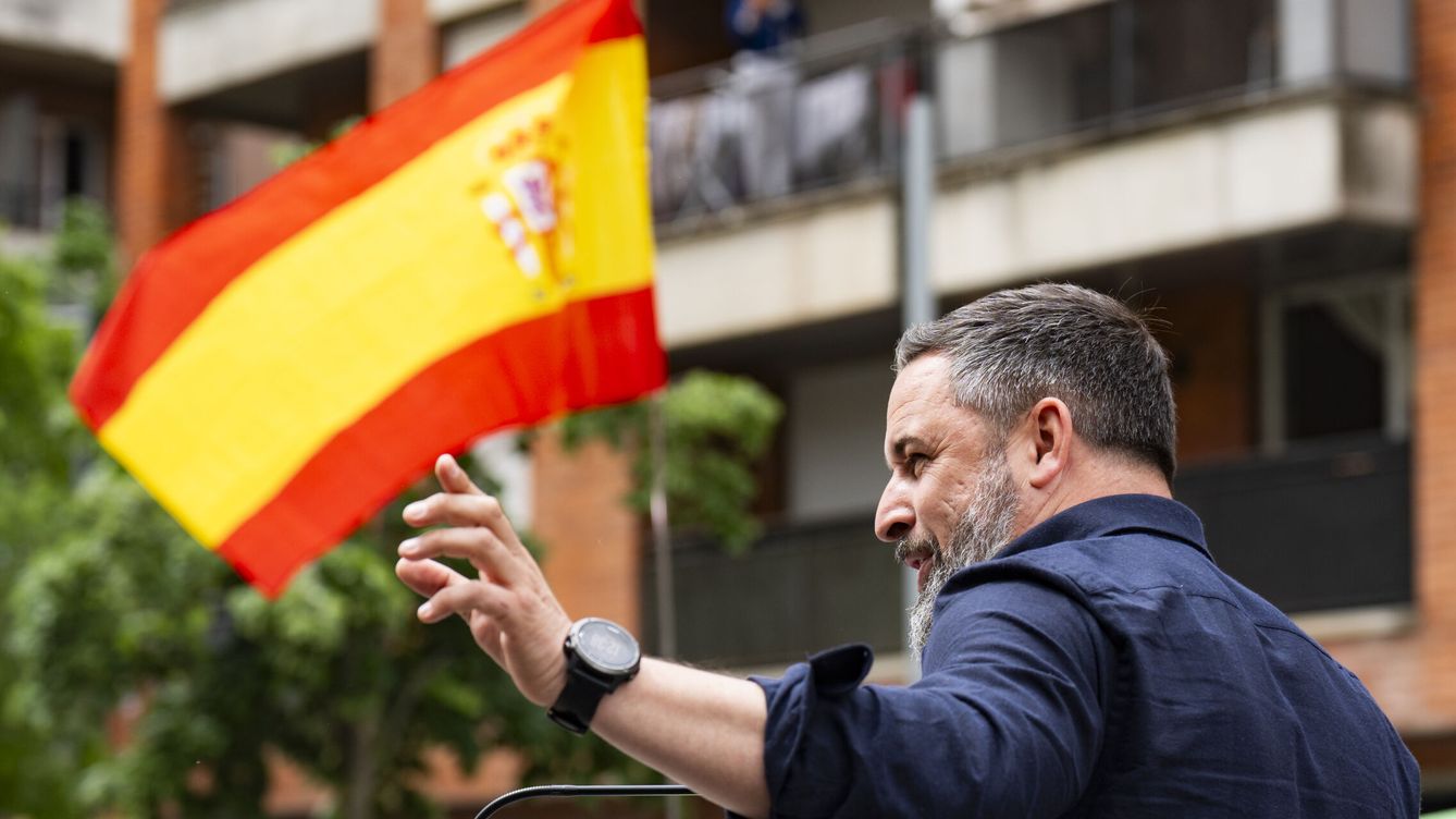 Carta de Abascal a Feijóo: le ofrece un frente común contra el golpe si rompe con Sánchez