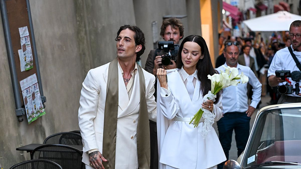 Ni vestido de novia ni traje clásico: Dove Cameron y Damiano David se casan en la Toscana y celebran su boda en una finca de lujo entre viñedos