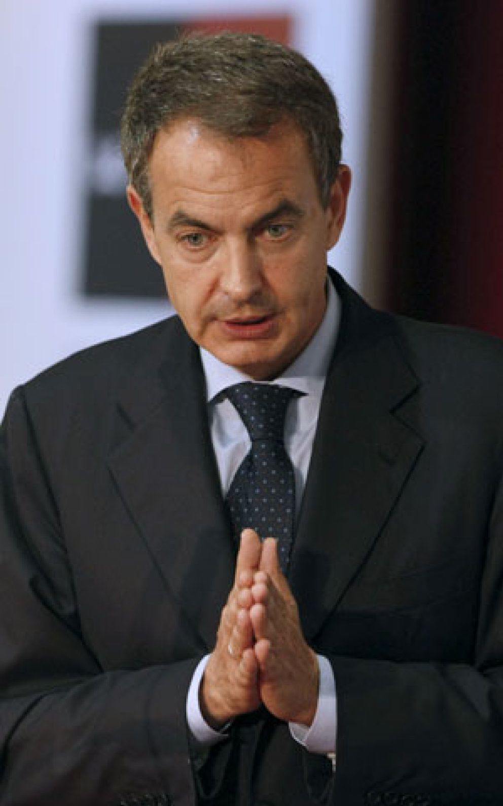 Foto: Zapatero dice que la recuperación económica no está asegurada y menos aún su velocidad