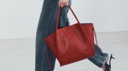 Novedades de Zara: una chaqueta austriaca, un bolso shopper para llevarlo todo, una falda lápiz y mucho más