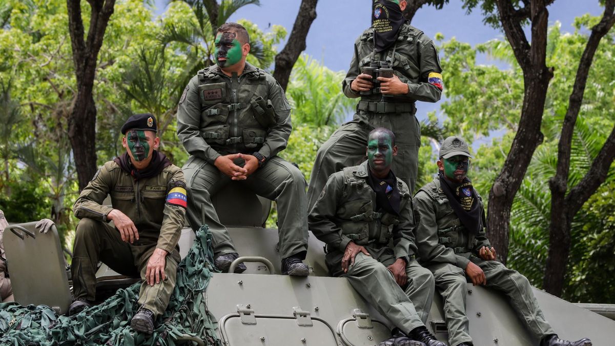 Tropas y misiles: la vuelta de las FARC tensa la frontera entre Venezuela y Colombia