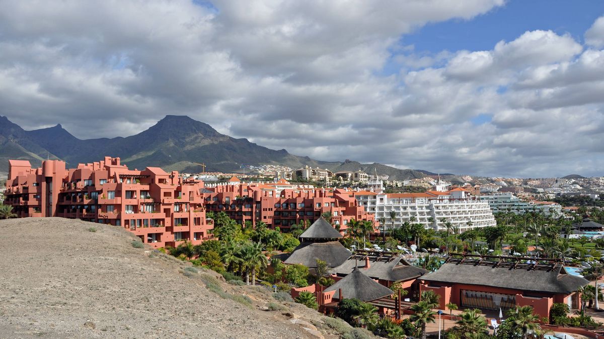 La Policía detiene en Tenerife a un hombre por realquilar a turistas 33 habitaciones 