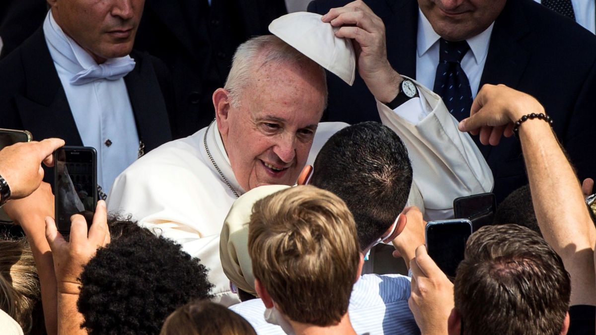  El Papa pide una sociedad más justa en Cuba durante el rezo del Angelus