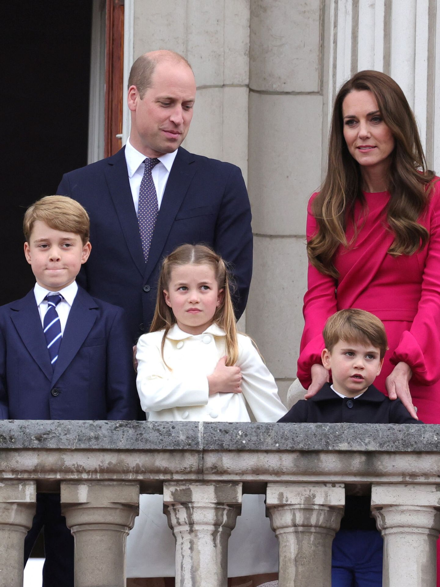 Los duques de Cambridge y sus hijos George, Charlotte y Louis. (Reuters/Pool/ Chris Jackson)
