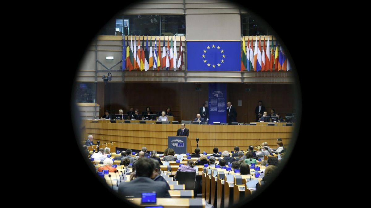 Ultimátum de Hacienda a los eurodiputados para regularizar sus pensiones en España