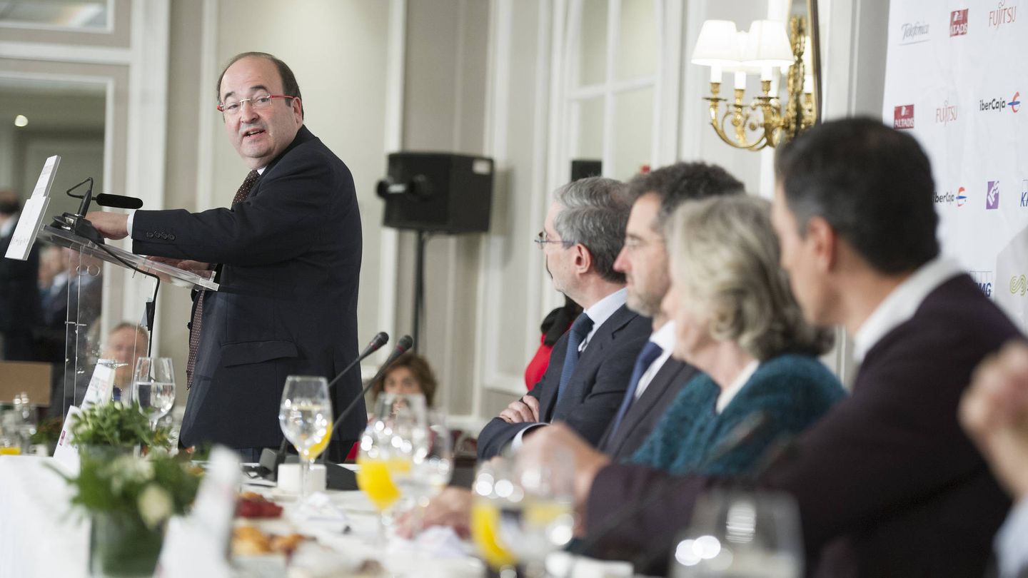 Miquel Iceta, durante el desayuno informativo de Europa Press, este 27 de noviembre en el hotel Villa Magna de Madrid. (Borja Puig | PSOE)