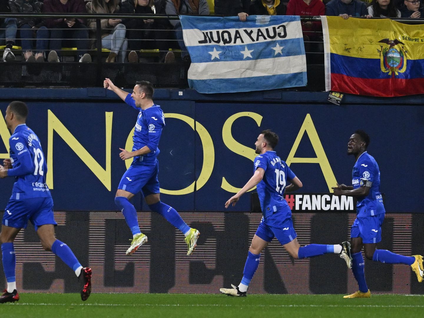 Nemanja Maksimovic celebra su gol ante el Villarreal (EFE/Andreu Esteban).
