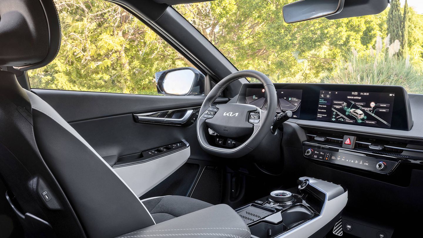 El interior del EV6 destaca por tecnología y ergonomía. La calidad general resulta estupenda.